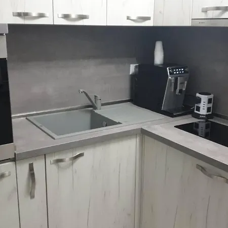 Apartment 2-bed - Sleeps 4 - With Parking Blagoevgrad