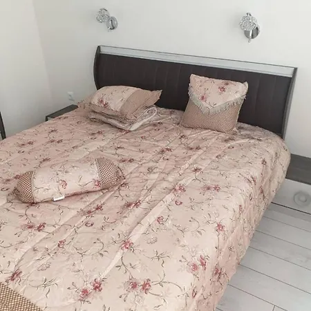 2-bed - Sleeps 4 - With Parking Blagoevgrad